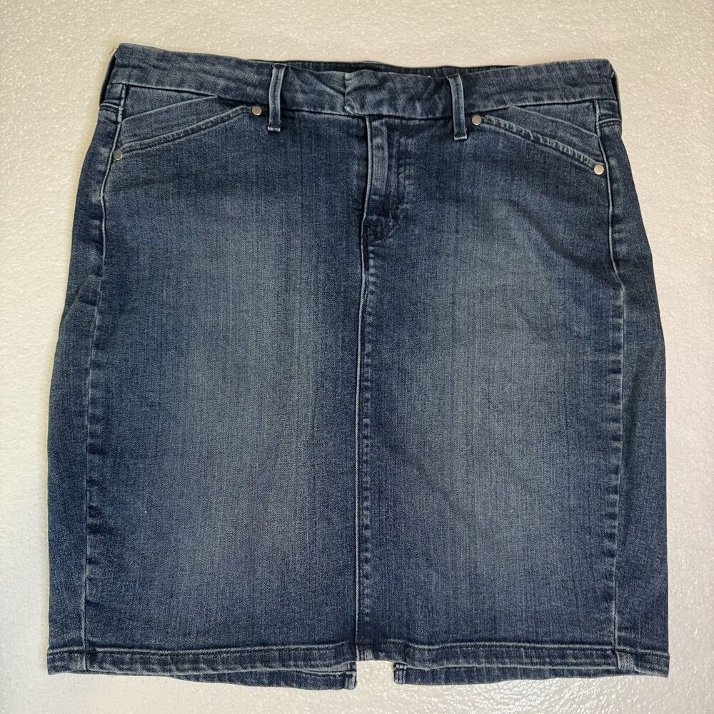 Levis Jeans Denim Skirt Genuinely Crafted Blue Size 10/30 6 Pockets Black Tab